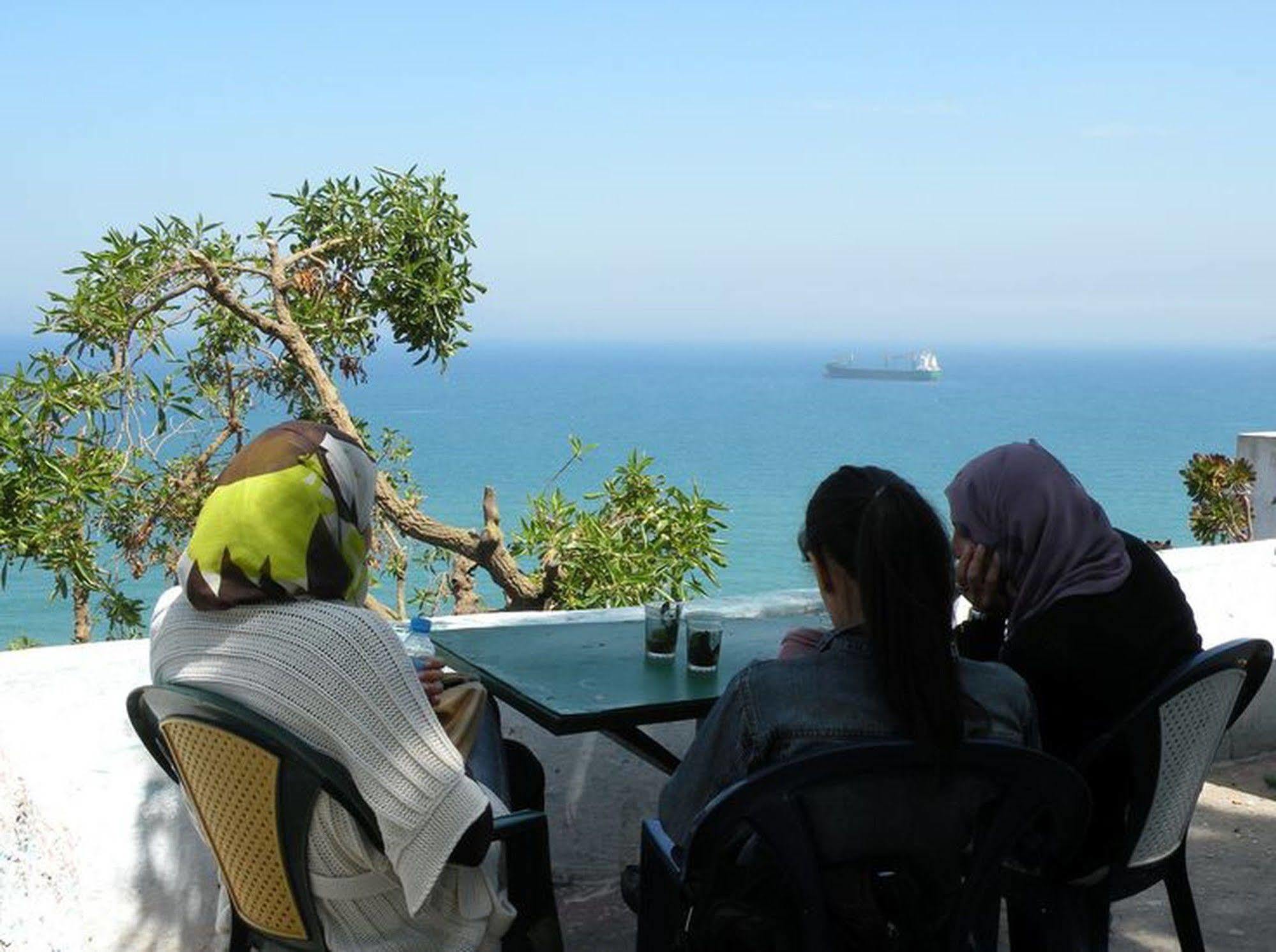 فندق رياض عروس شامل طنجة المظهر الخارجي الصورة